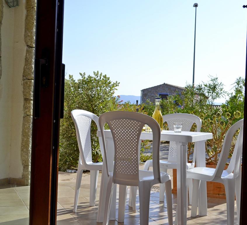 Gf Apartments La Vigna Badesi Rum bild